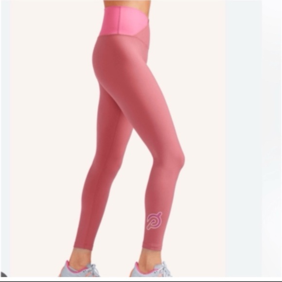 Peloton Pants - Peloton Cadent High-Rise Cross Front Leggings Pink 
Size XL